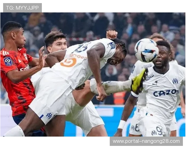 里昂迎战勒阿弗尔，体能危机与中场残阵成变数