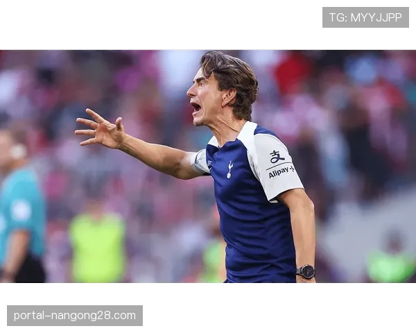 热刺公布训练视频:新援中场着重演练禁区角附近的“撞墙式”肋部配合